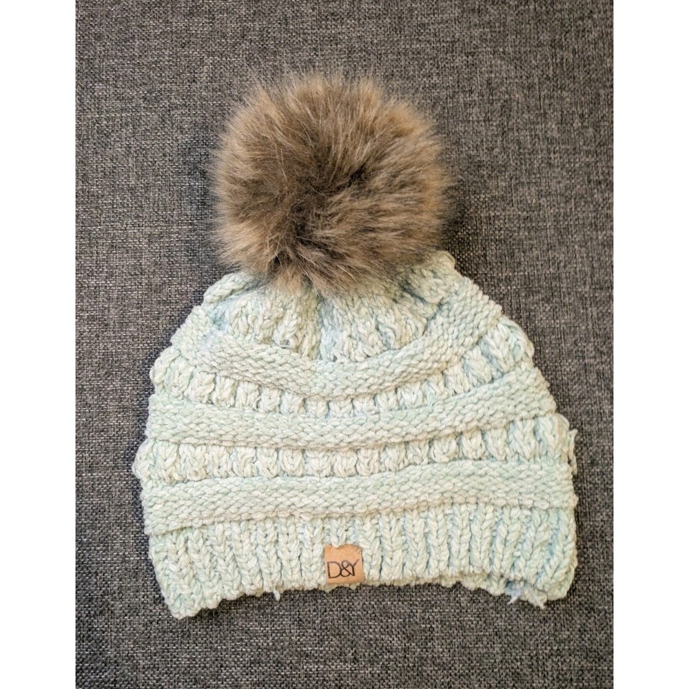 David and Young Women's Pom Hat One Size Blue Faux Fur Cable Knit Beanie Outdoor